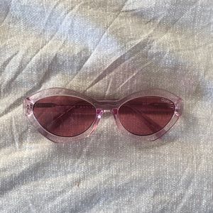 #QUAYxKYLIE As If! Sunglasses in Pink
